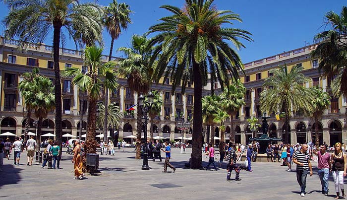 plaza reial barcelone