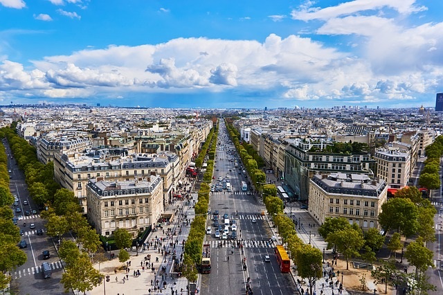 les Champs Elysée 