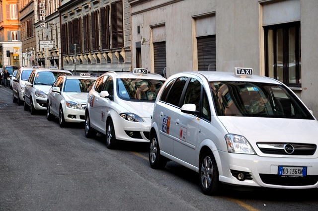 taxis à Rome