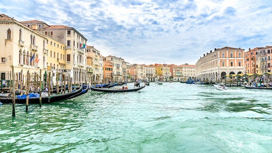 Trouver un parking à Venise.